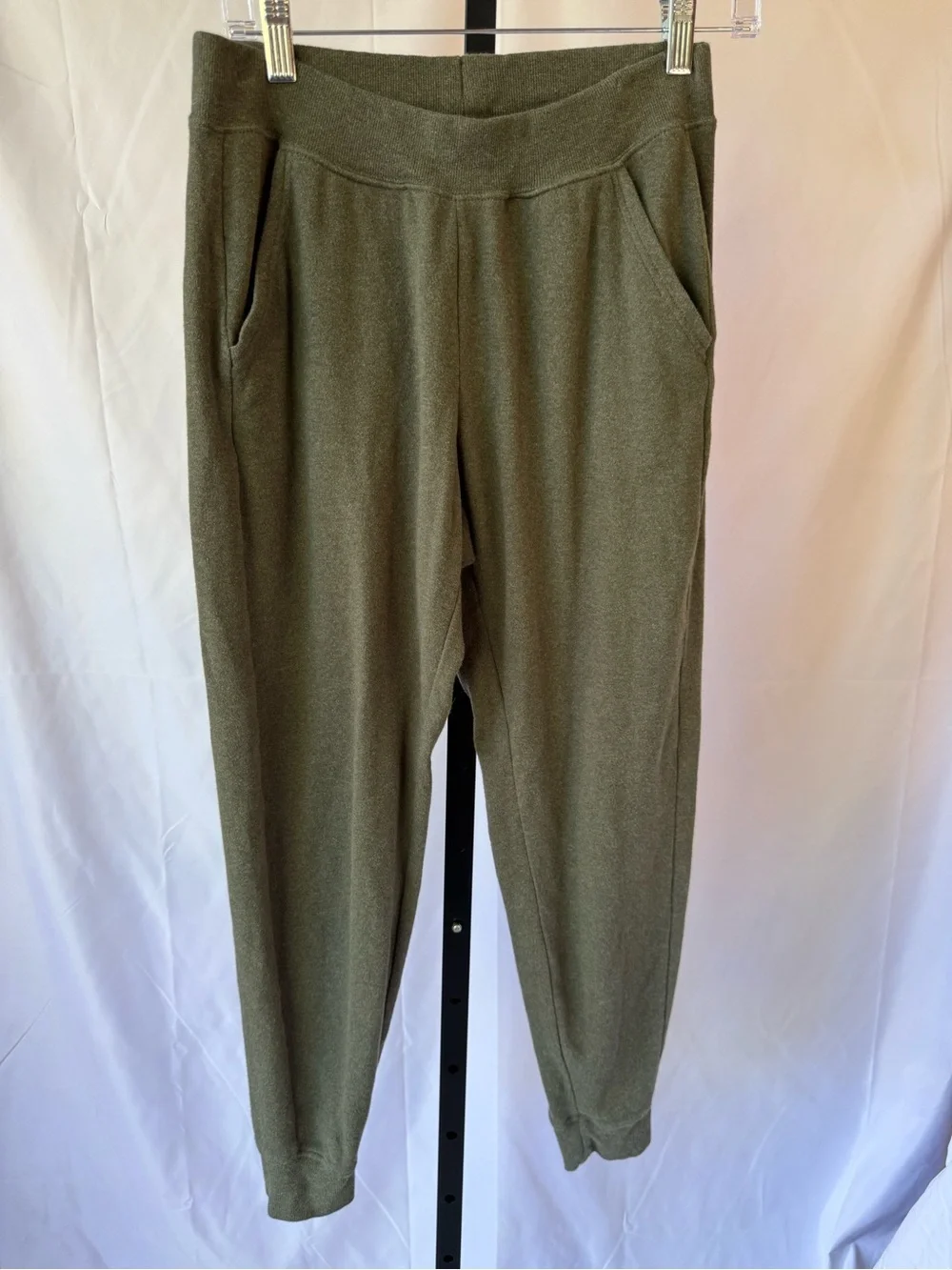 Pact women’s S 100% cotton joggers green pull on waist pockets